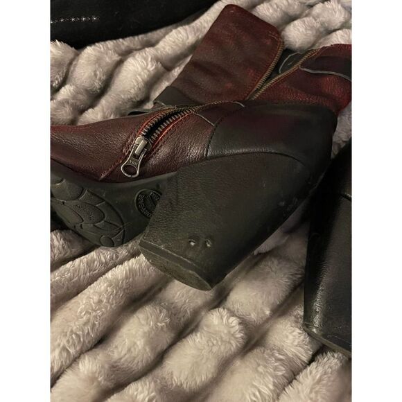 9.5 kork ease triple belted ankle boots/booties red leather italian - Picture 7 of 12